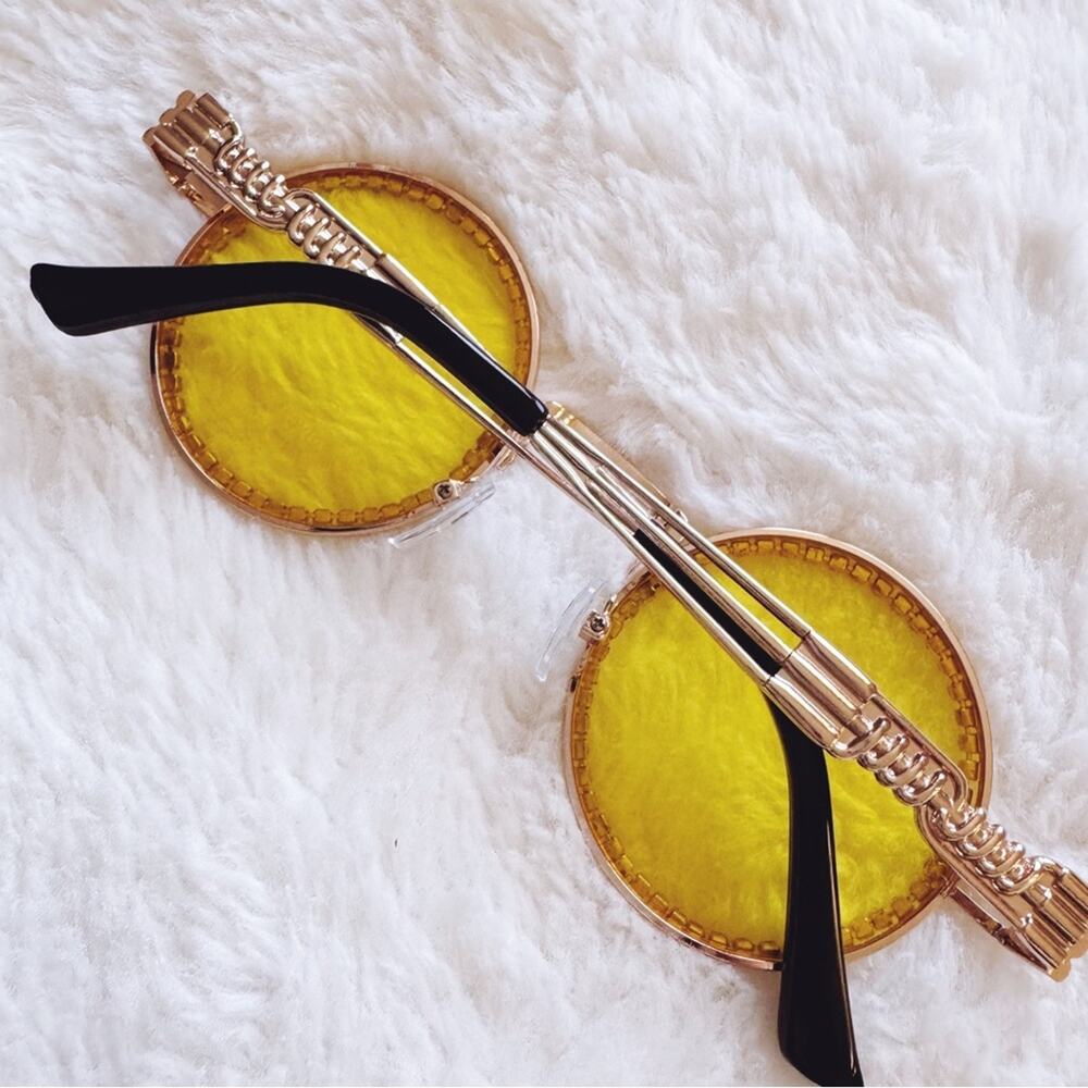 Kate Clear Yellow Round Sunglasses - Picture 12 of 14